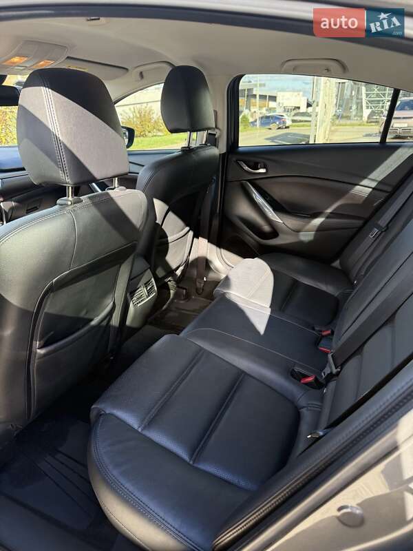 Седан Mazda 6 2017 в Ивано-Франковске