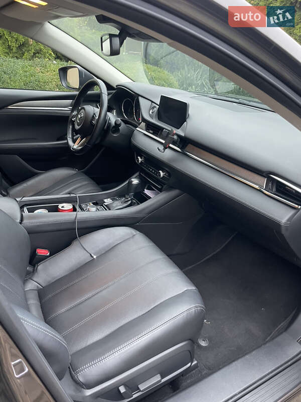 Седан Mazda 6 2018 в Киеве