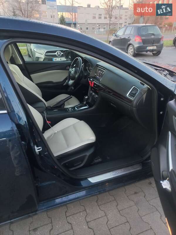 Седан Mazda 6 2014 в Львове