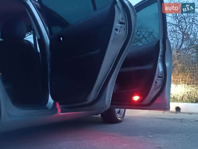 Лифтбек Mazda 6 2003 в Одессе