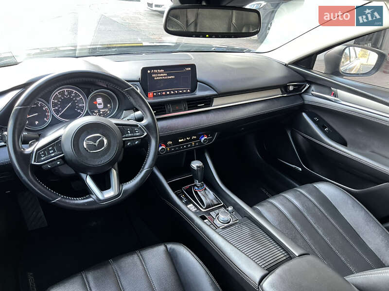 Седан Mazda 6 2018 в Днепре