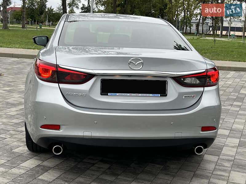 Седан Mazda 6 2016 в Мукачево