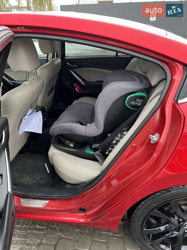 Седан Mazda 6 2014 в Львові