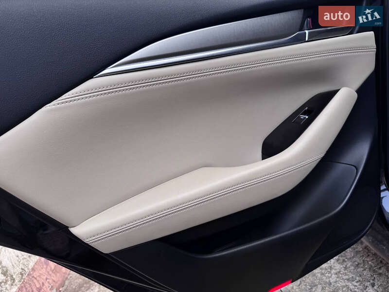 Седан Mazda 6 2018 в Миколаєві