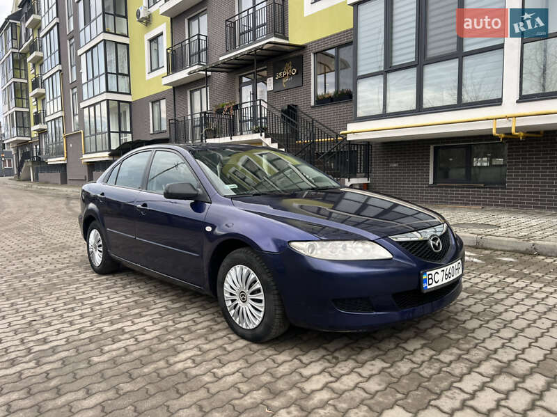 Седан Mazda 6 2002 в Жовкве