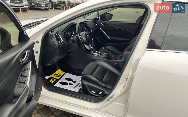 Седан Mazda 6 2012 в Мукачевому