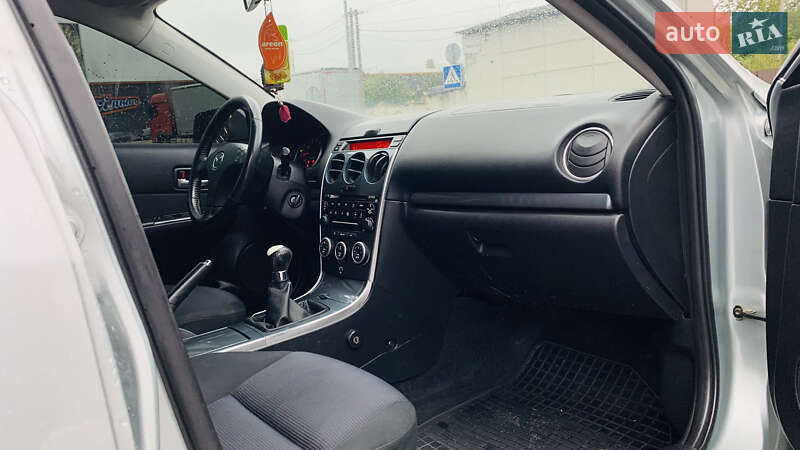 Седан Mazda 6 2005 в Дніпрі