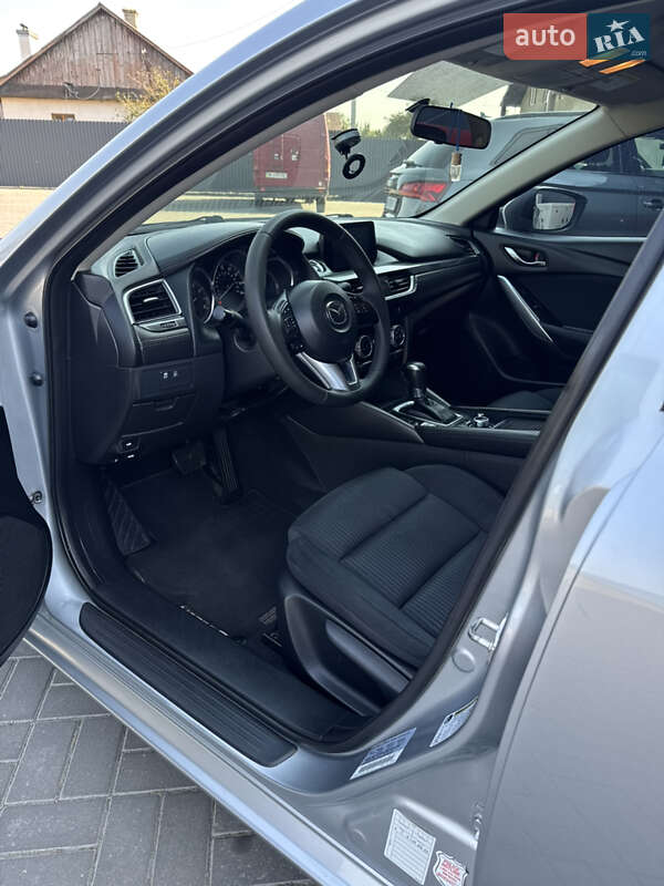 Седан Mazda 6 2016 в Костополе