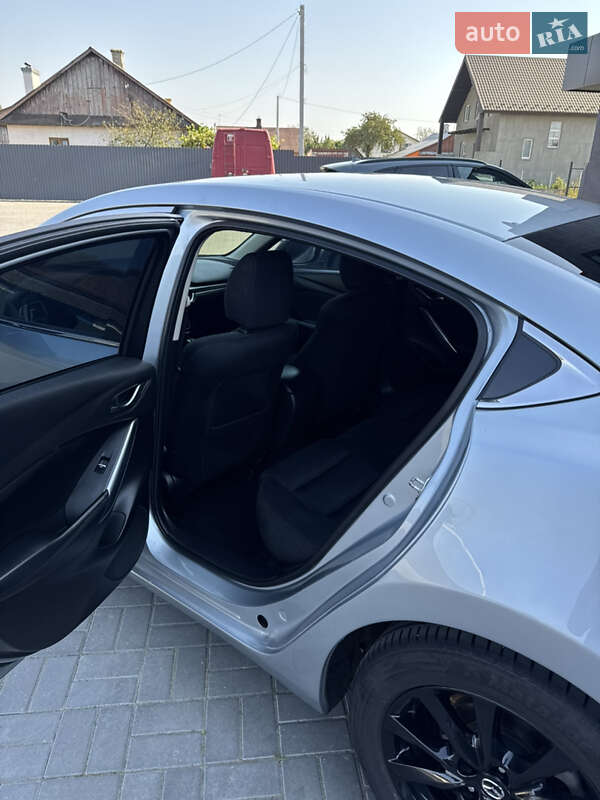 Седан Mazda 6 2016 в Костополе