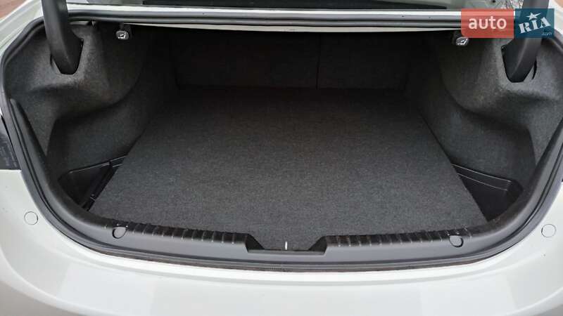 Седан Mazda 6 2015 в Сумах