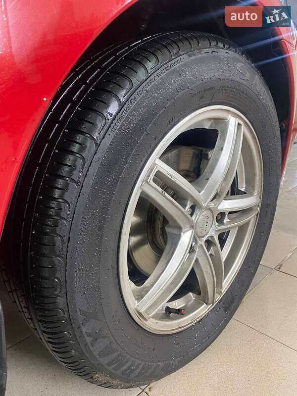 Седан Mazda 6 2004 в Одессе