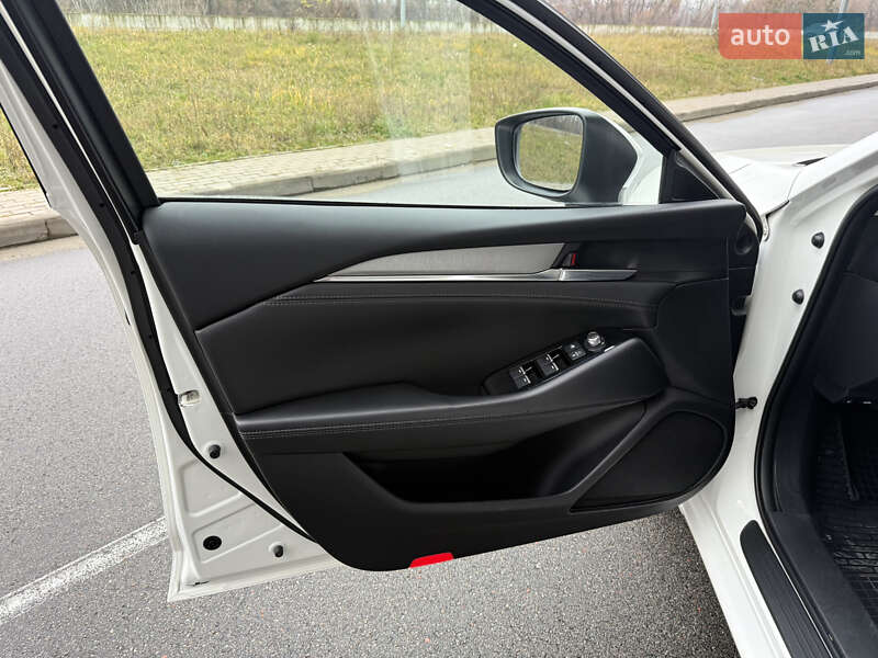 Седан Mazda 6 2019 в Киеве