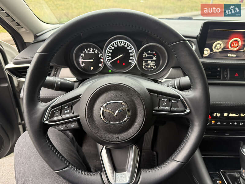 Седан Mazda 6 2019 в Киеве