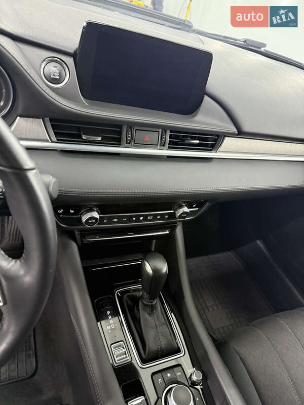 Седан Mazda 6 2019 в Киеве