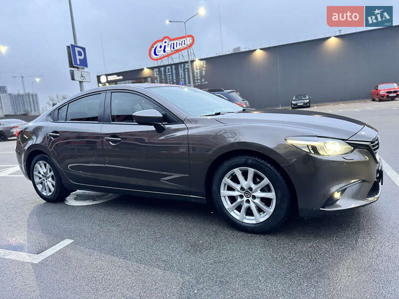 Седан Mazda 6 2015 в Киеве