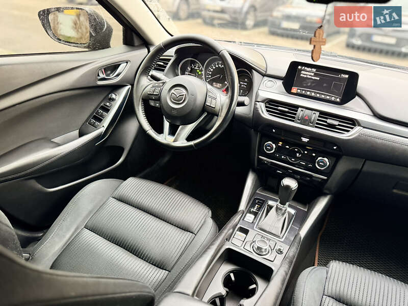 Седан Mazda 6 2015 в Киеве