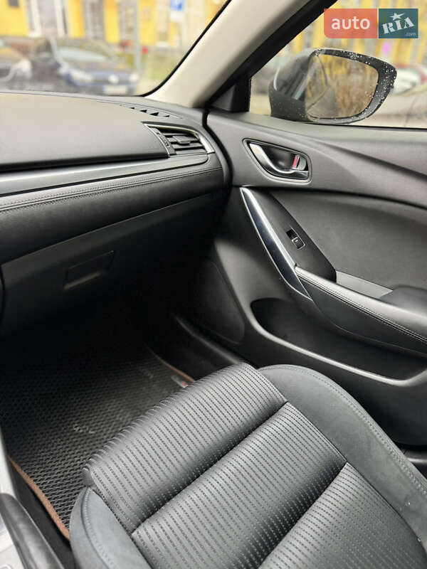 Седан Mazda 6 2015 в Киеве