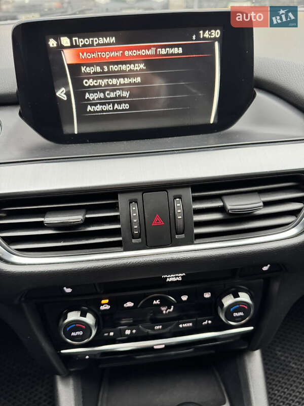 Седан Mazda 6 2015 в Киеве