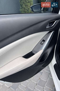 Седан Mazda 6 2015 в Кропивницком