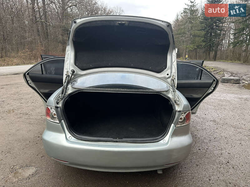 Седан Mazda 6 2003 в Дрогобичі