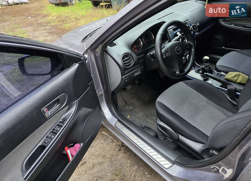 Лифтбек Mazda 6 2004 в Каневе фото 5 Лифтбек Mazda 6 2004 в Каневе
