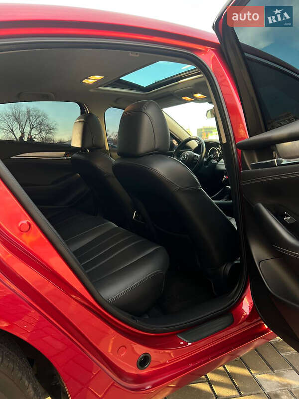 Седан Mazda 6 2018 в Днепре