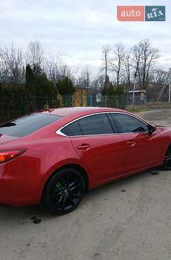 Седан Mazda 6 2015 в Надворной