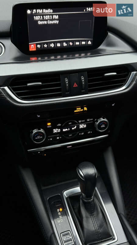 Седан Mazda 6 2017 в Николаеве