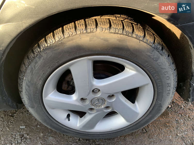 Седан Mazda 6 2003 в Мукачево