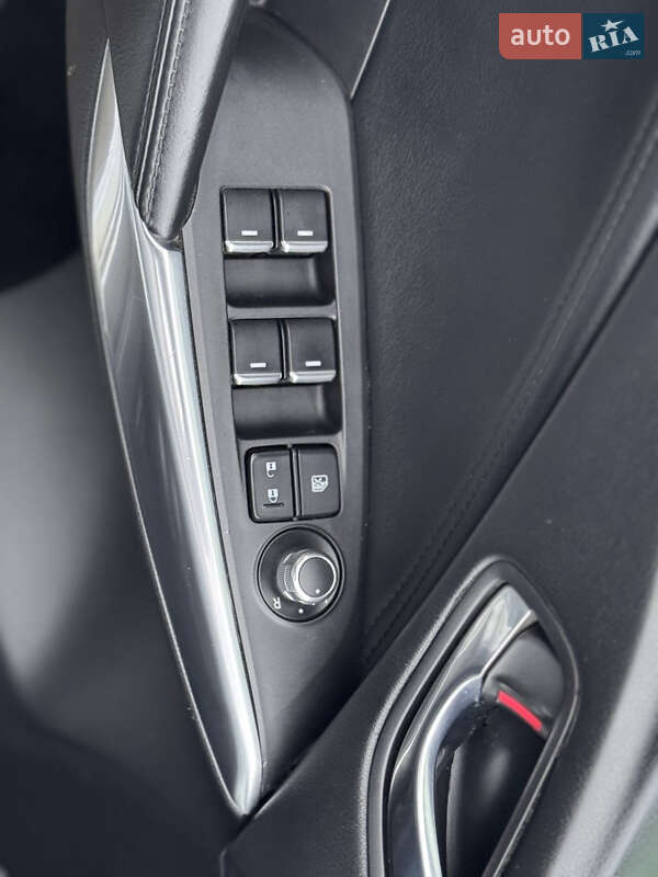 Седан Mazda 6 2016 в Запорожье