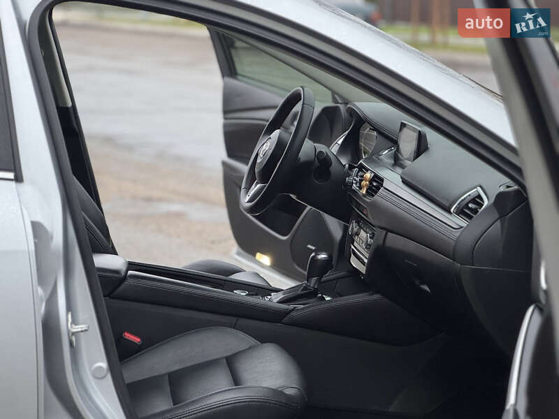Седан Mazda 6 2016 в Запорожье