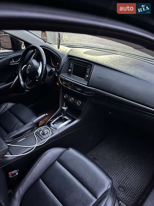 Седан Mazda 6 2013 в Кривом Роге