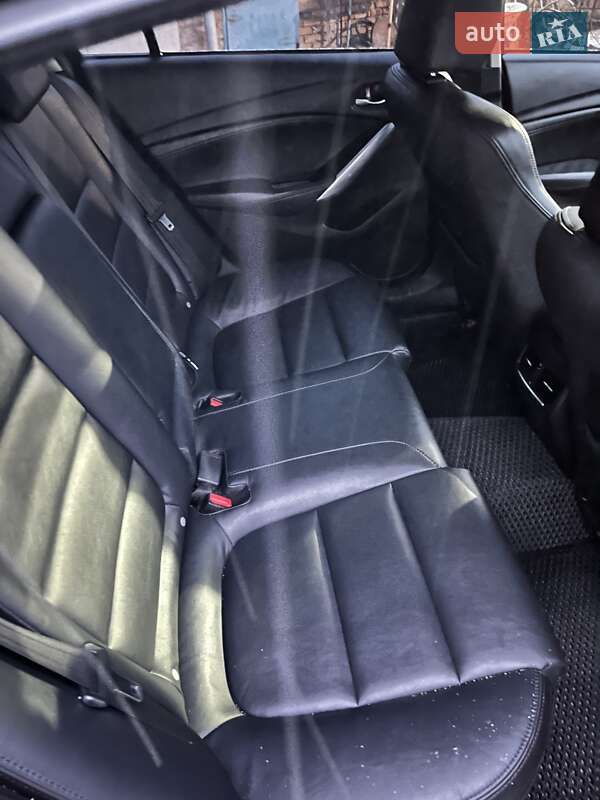 Седан Mazda 6 2013 в Кривом Роге