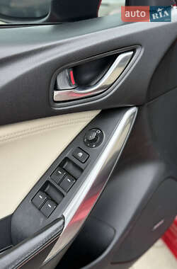 Седан Mazda 6 2013 в Черновцах