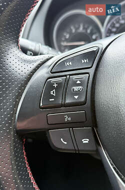 Седан Mazda 6 2013 в Черновцах