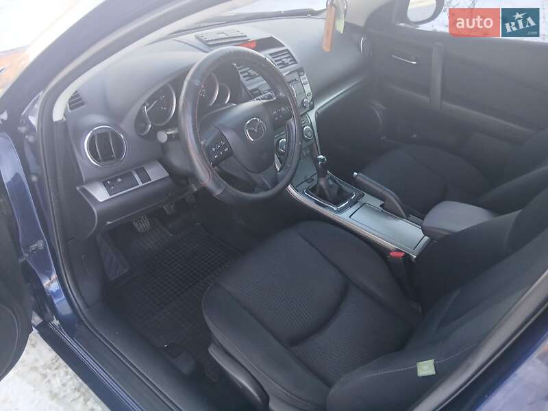 Седан Mazda 6 2010 в Дубно
