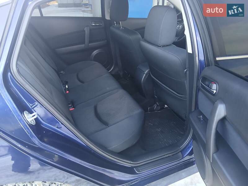 Седан Mazda 6 2010 в Дубно