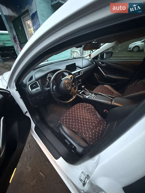 Седан Mazda 6 2016 в Близнюках