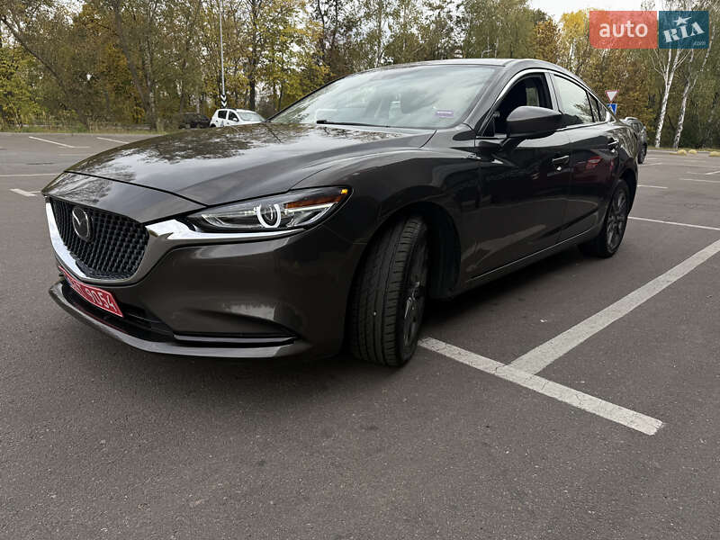 Седан Mazda 6 2018 в Чернигове