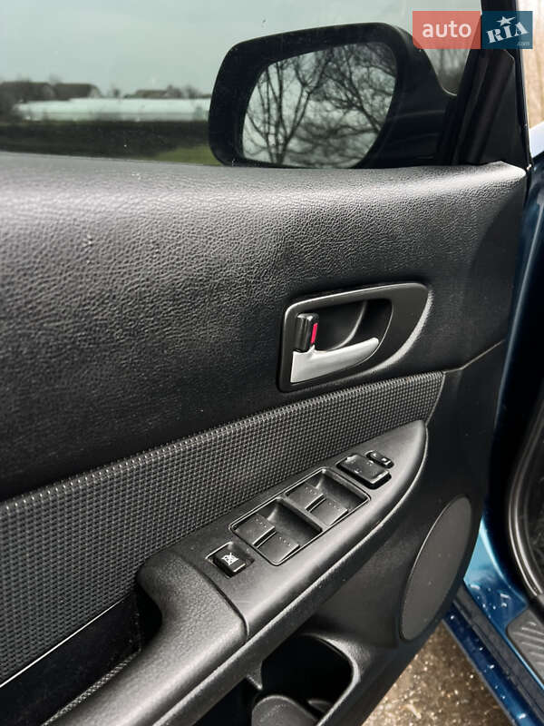 Седан Mazda 6 2005 в Запорожье