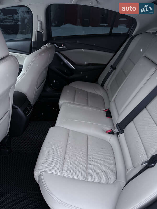 Седан Mazda 6 2016 в Львове