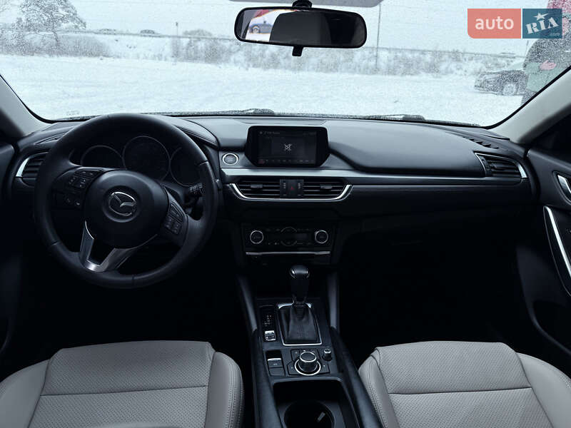 Седан Mazda 6 2016 в Львове