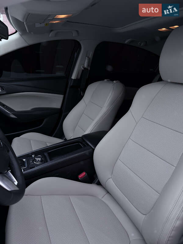 Седан Mazda 6 2016 в Львове