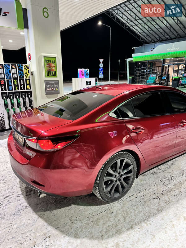 Седан Mazda 6 2016 в Киеве