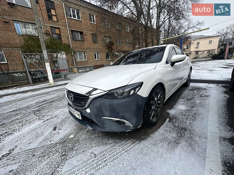 Седан Mazda 6 2015 в Николаеве