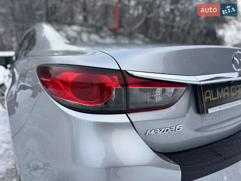Седан Mazda 6 2016 в Киеве