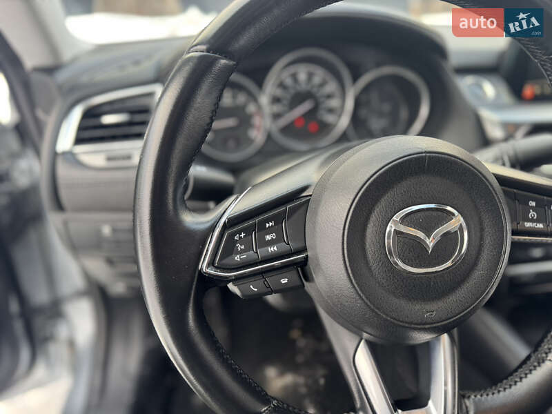 Седан Mazda 6 2016 в Киеве