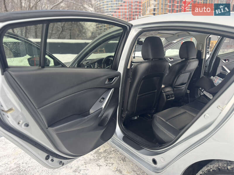 Седан Mazda 6 2016 в Киеве