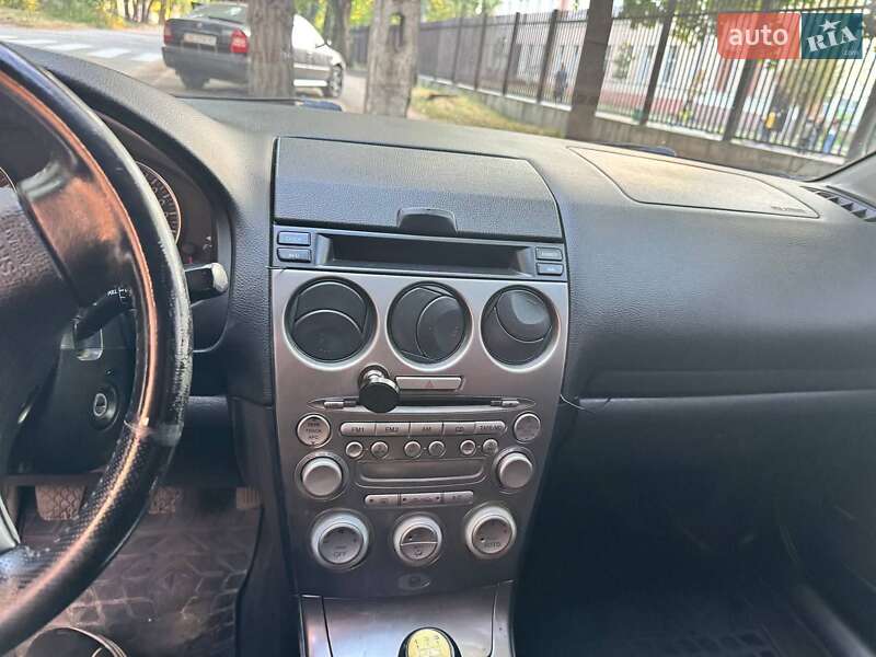Лифтбек Mazda 6 2004 в Днепре