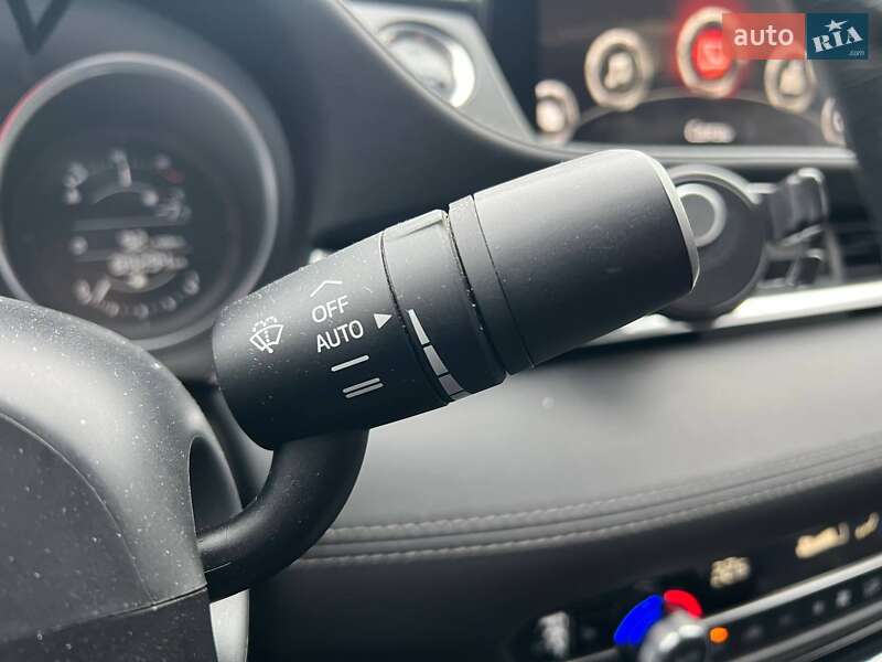 Седан Mazda 6 2019 в Киеве